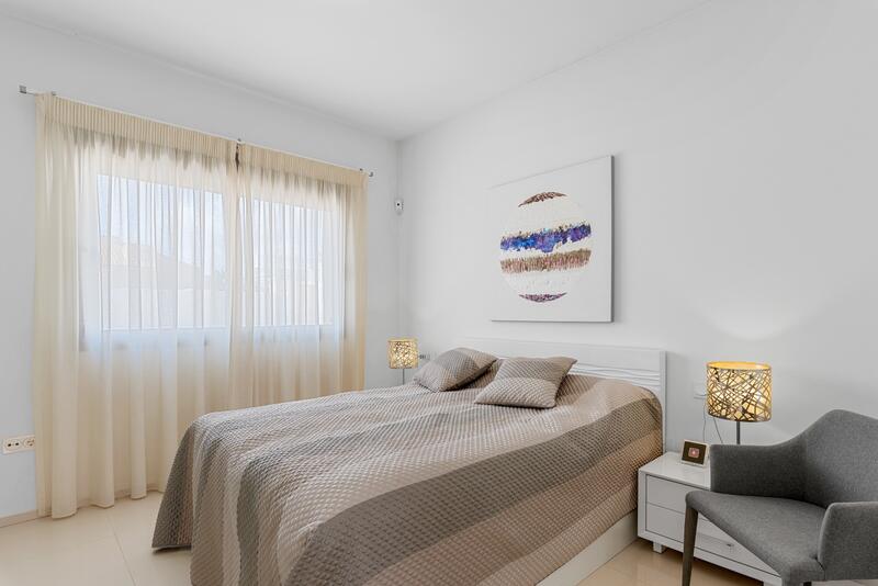 4 Cuarto Villa en venta