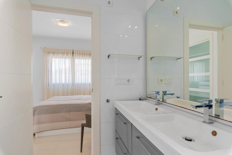 4 Cuarto Villa en venta