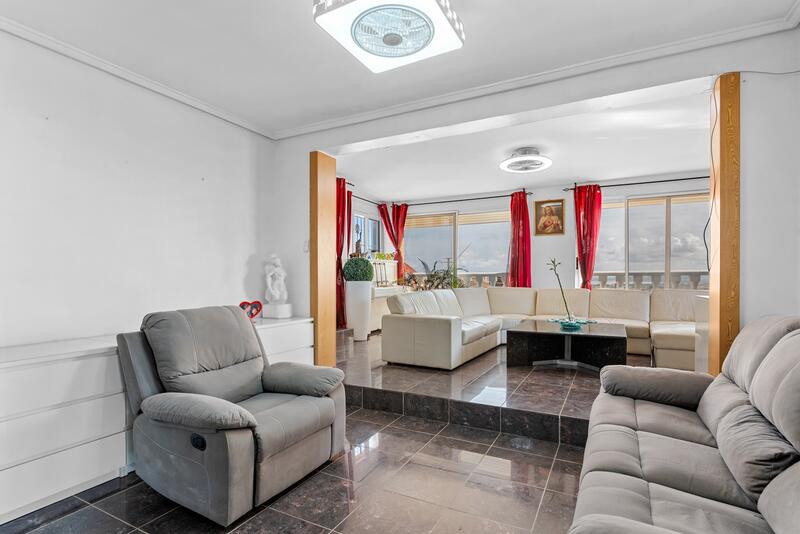 4 Cuarto Villa en venta