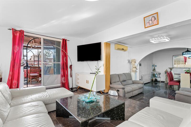 4 Cuarto Villa en venta