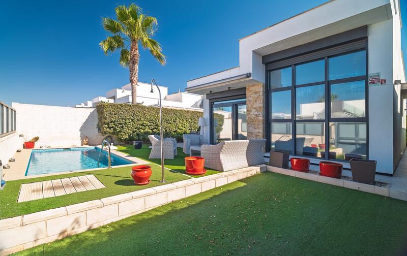 вилла продается в Ciudad Quesada, Alicante