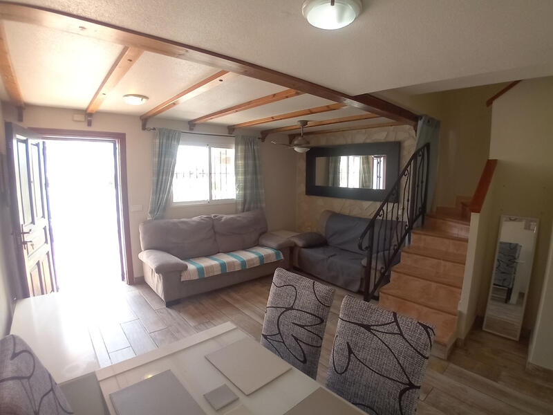3 slaapkamer Gezinswoning Te koop