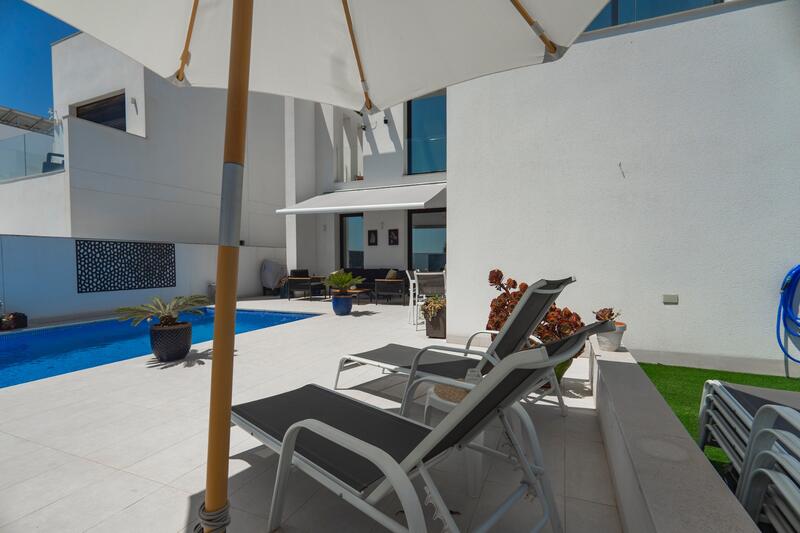 3 bedroom Villa for sale
