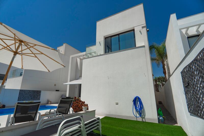 3 bedroom Villa for sale