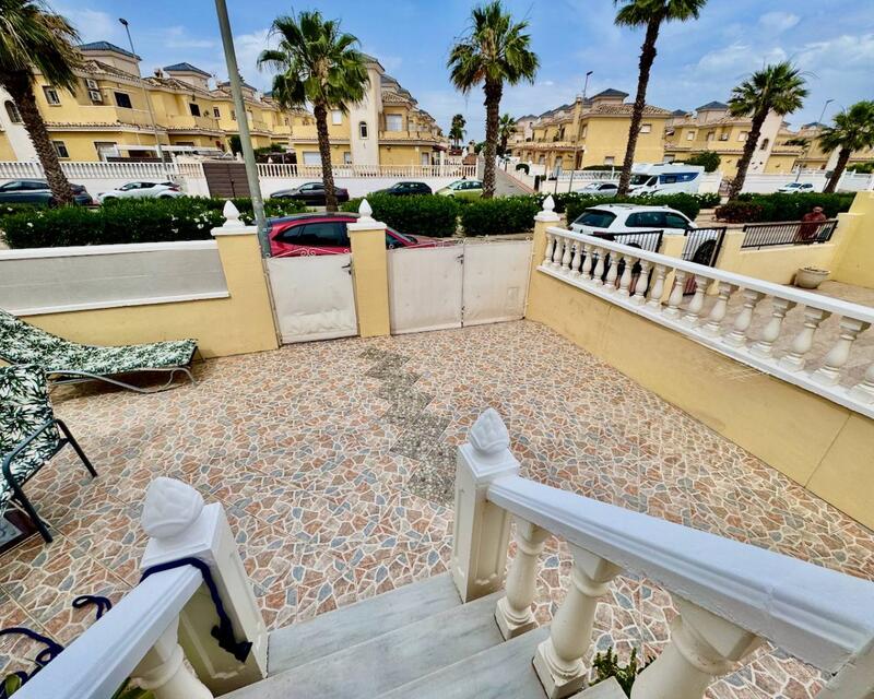 3 bedroom Townhouse for sale
