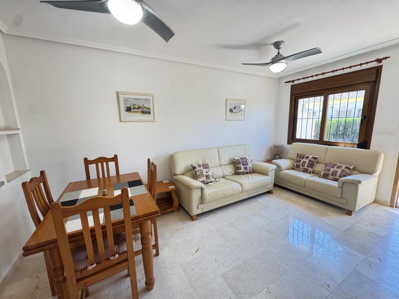 2 bedroom Townhouse for sale