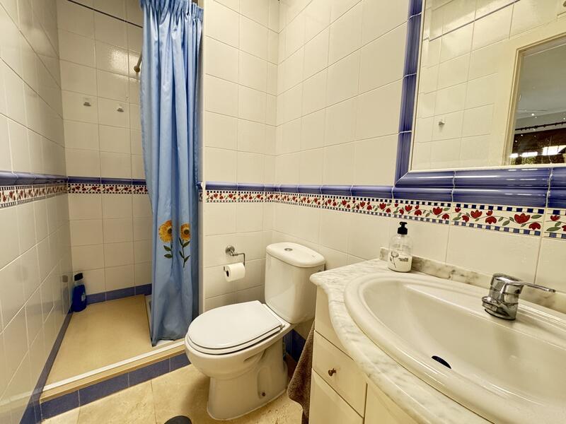 2 bedroom Townhouse for sale