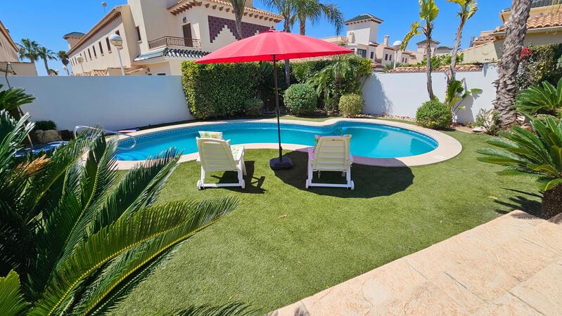 4 Cuarto Villa en venta