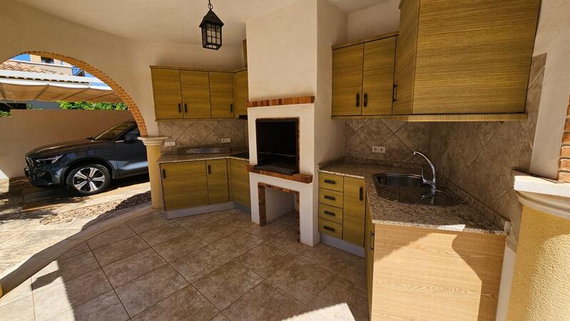 4 Cuarto Villa en venta