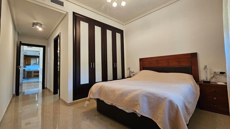 4 Cuarto Villa en venta