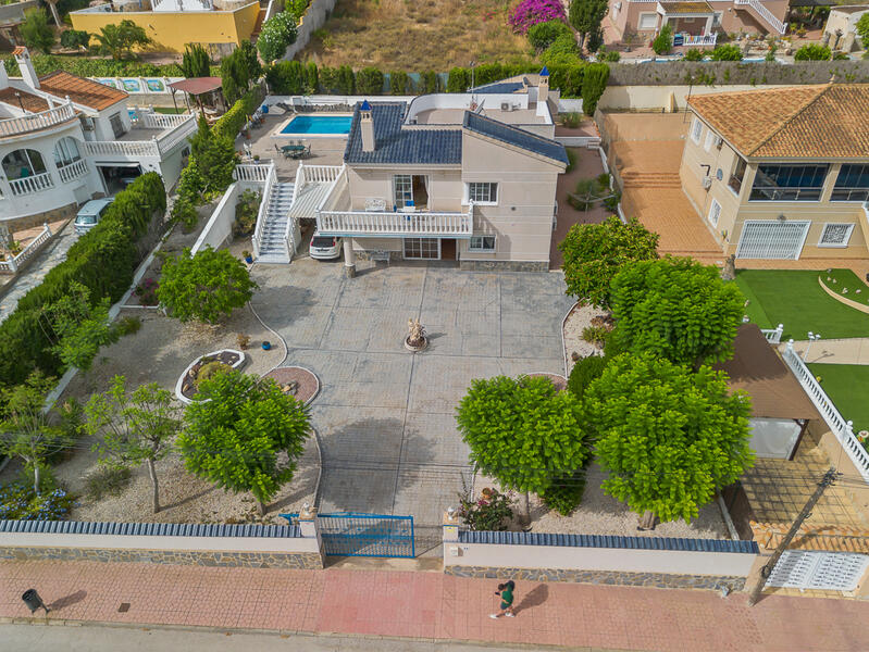 Villa for sale in Algorfa, Alicante