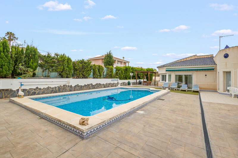4 chambre Villa à vendre