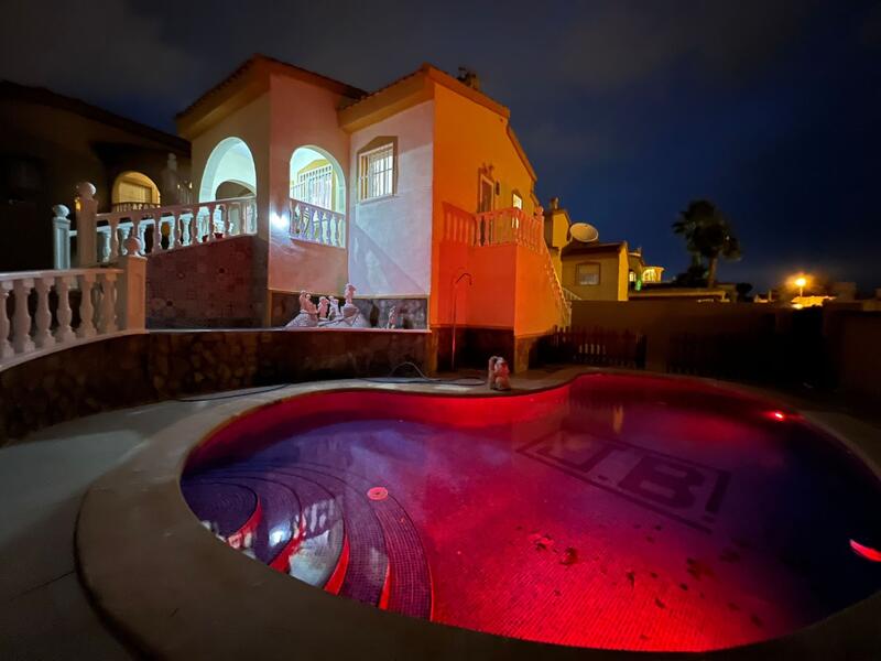 Villa en venta en Ciudad Quesada, Alicante