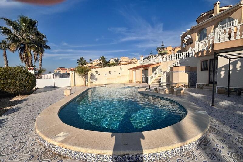 5 Schlafzimmer Villa zu verkaufen