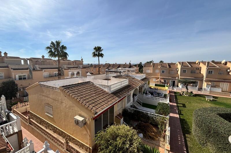 2 Cuarto Adosado en venta
