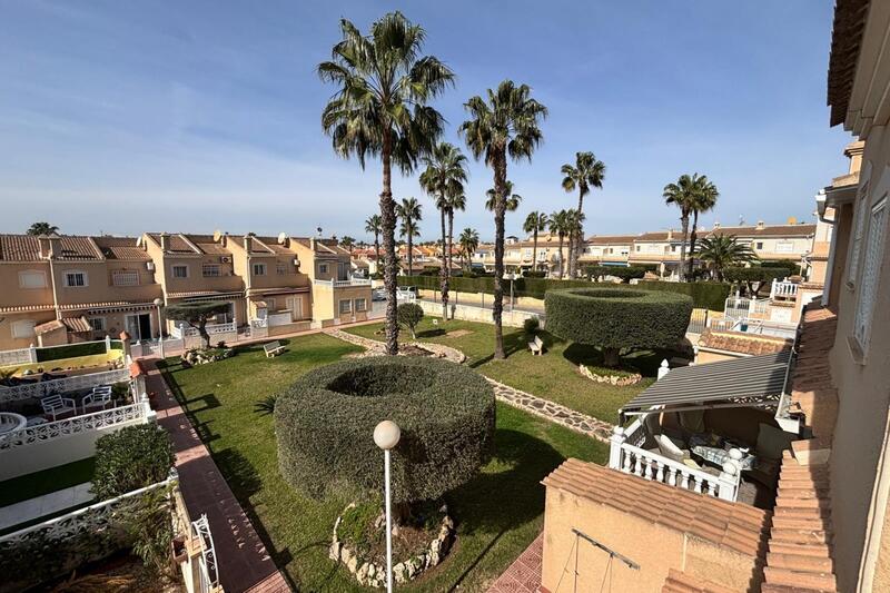 2 Cuarto Adosado en venta
