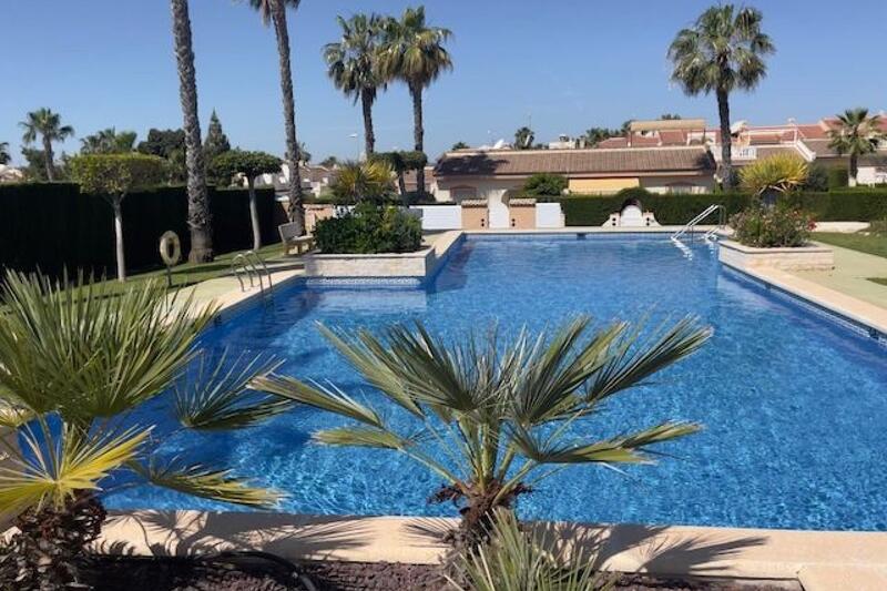 2 Cuarto Adosado en venta