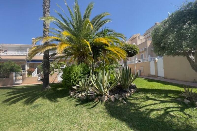 2 Cuarto Adosado en venta
