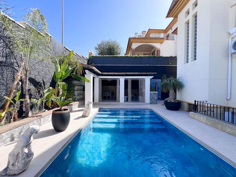 4 Cuarto Villa en venta