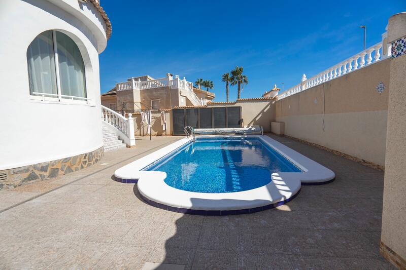 3 Cuarto Villa en venta