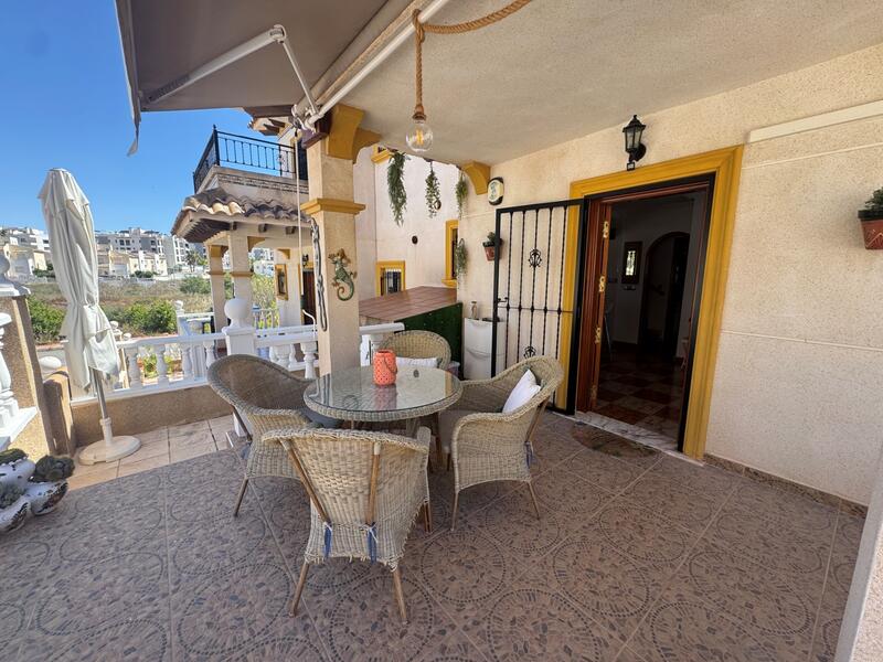 3 bedroom Townhouse for sale