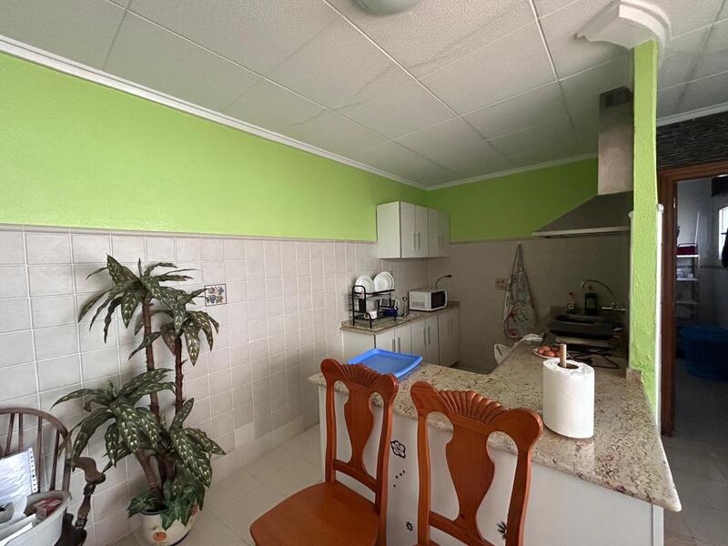 2 bedroom Townhouse for sale