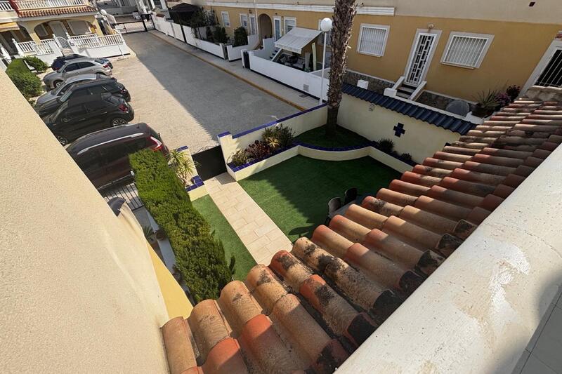 2 bedroom Townhouse for sale
