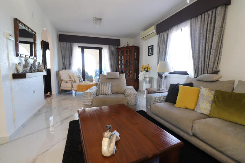 5 Cuarto Villa en venta