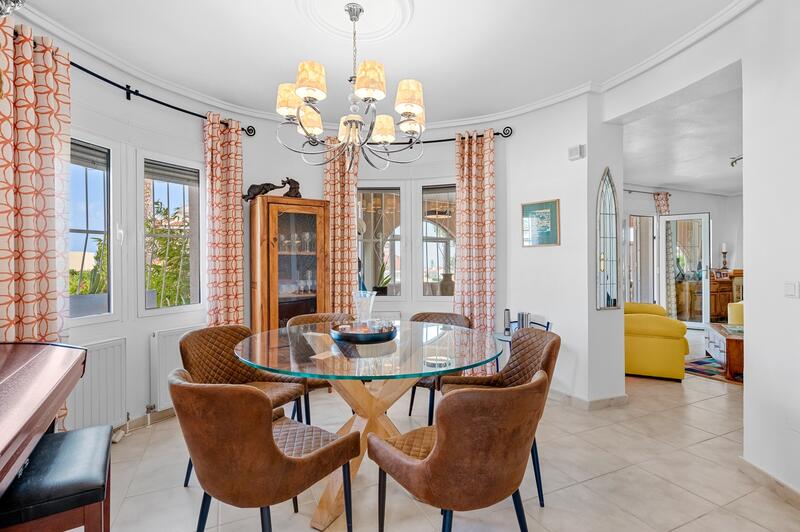 5 Cuarto Villa en venta