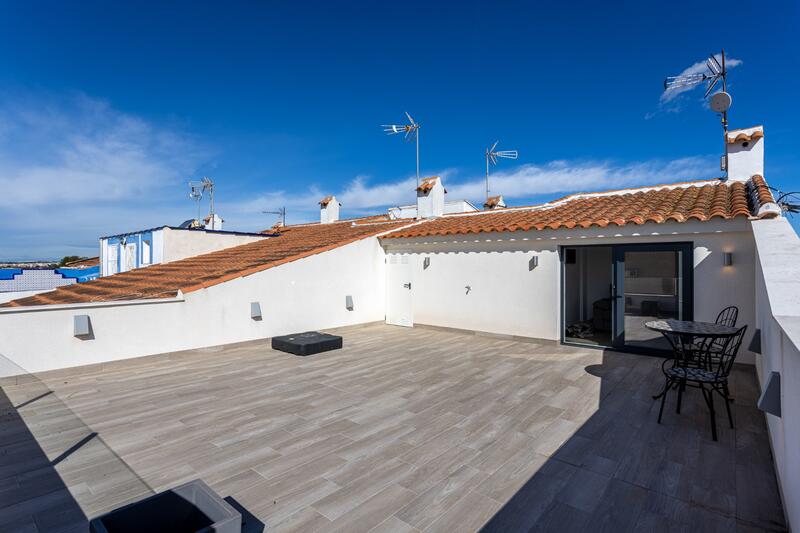 2 Cuarto Adosado en venta
