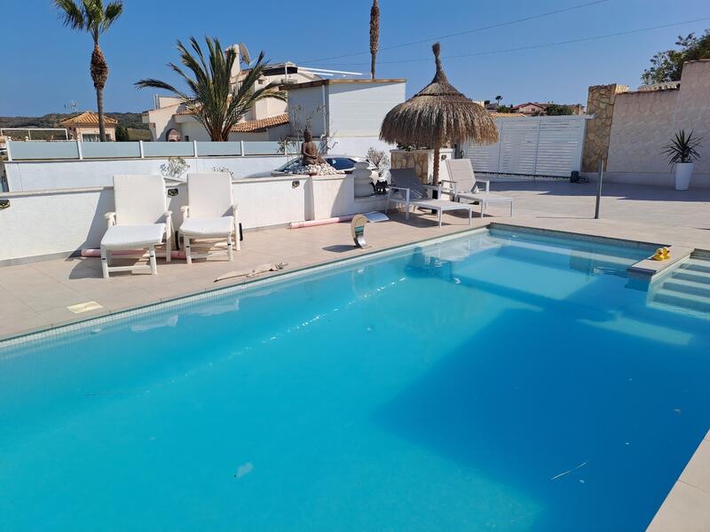 6 Cuarto Villa en venta