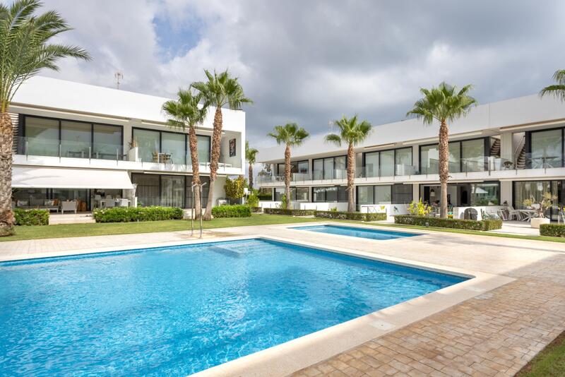Lejlighed til salg i Mar de Cristal, Murcia