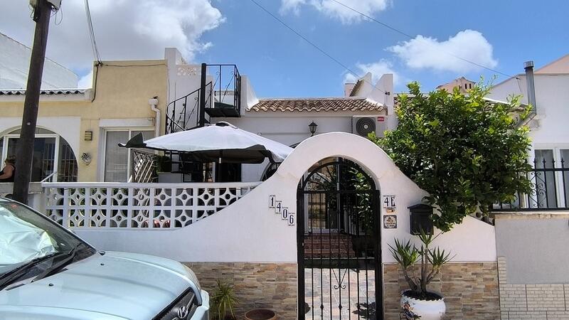 Stadthaus zu verkaufen in Benijófar, Alicante