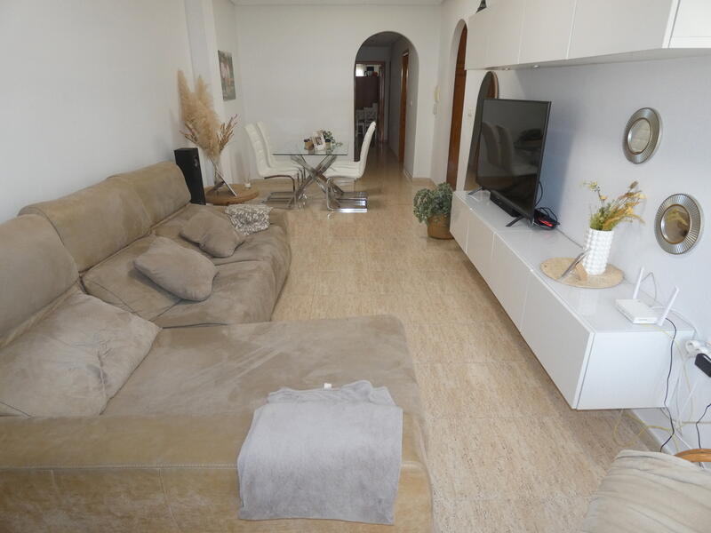 3 bedroom Apartment for sale