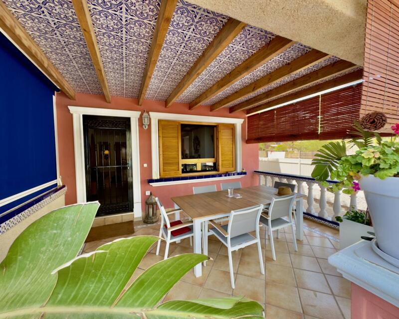 5 bedroom Villa for sale
