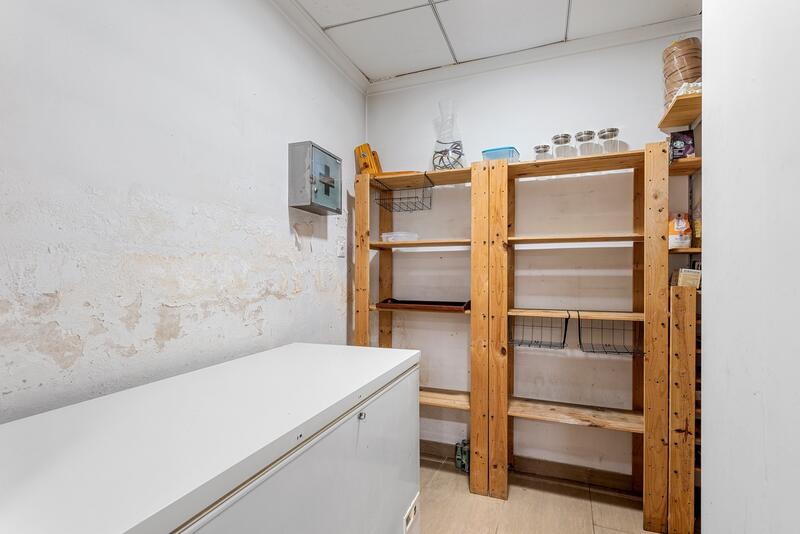 4 slaapkamer Gezinswoning Te koop