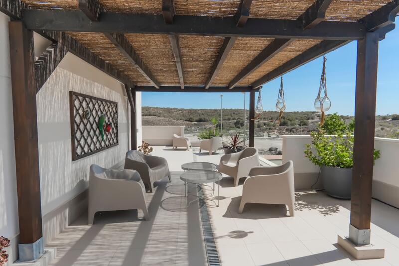 4 Cuarto Villa en venta