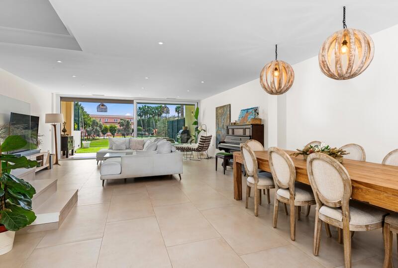 3 bedroom Townhouse for sale