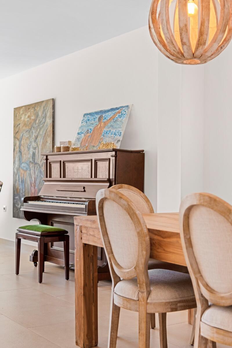3 bedroom Townhouse for sale