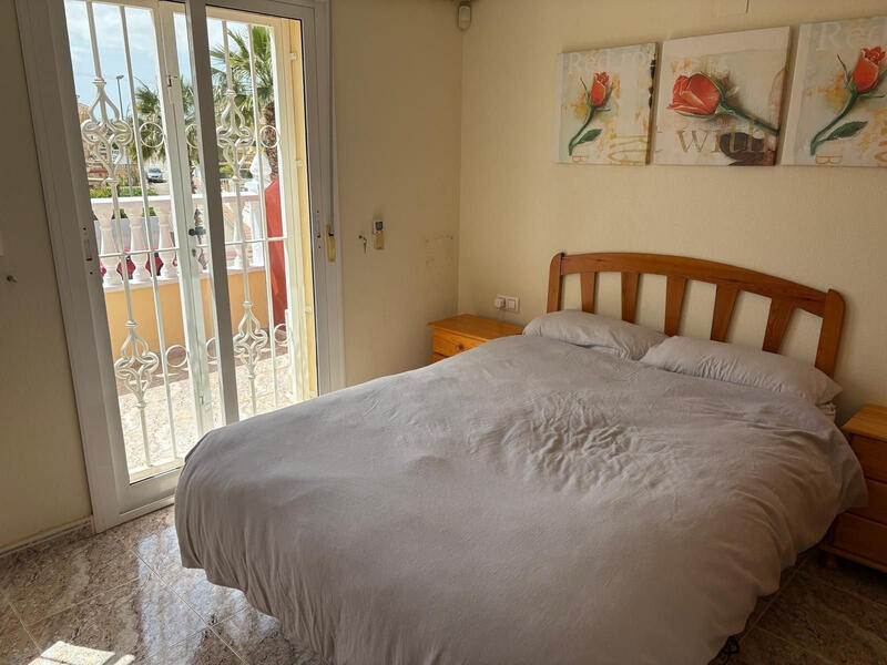 3 Schlafzimmer Stadthaus zu verkaufen