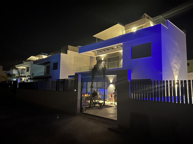 5 Cuarto Villa en venta