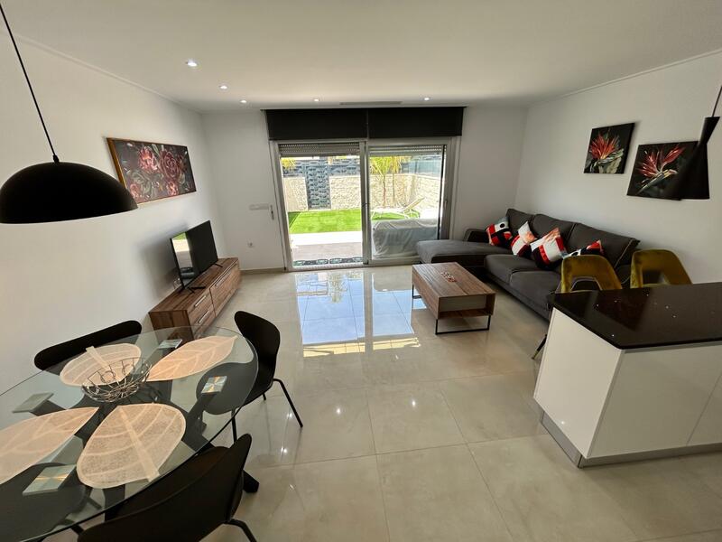 3 bedroom Townhouse for sale