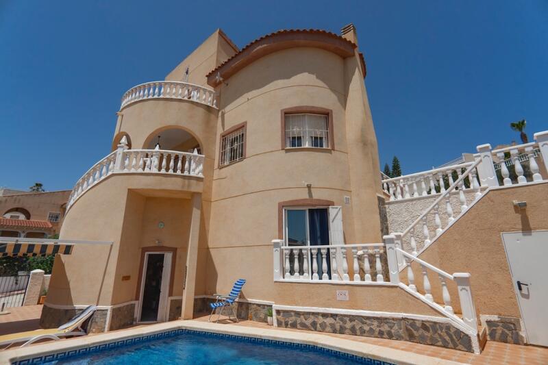 3 bedroom Villa for sale