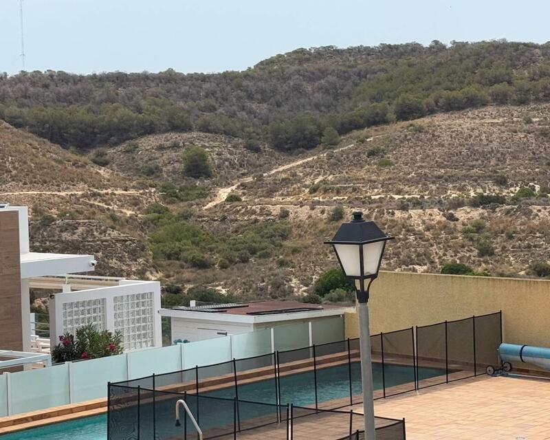 2 Cuarto Villa en venta