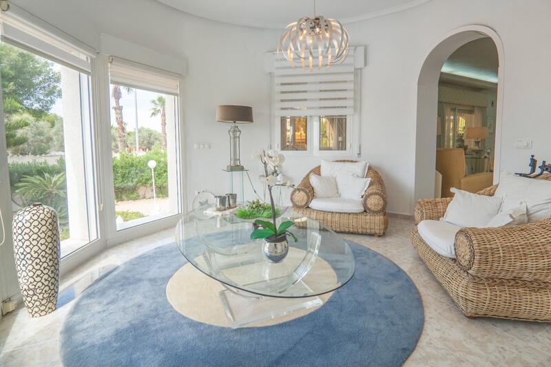 5 bedroom Villa for sale