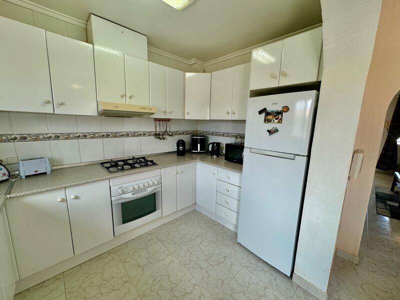 2 slaapkamer Gezinswoning Te koop