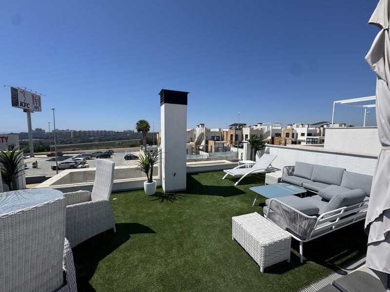 4 Cuarto Villa en venta