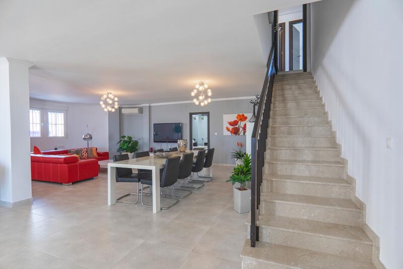 6 chambre Villa à vendre