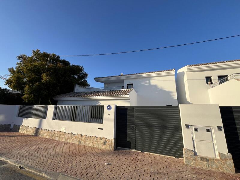 3 bedroom Villa for sale