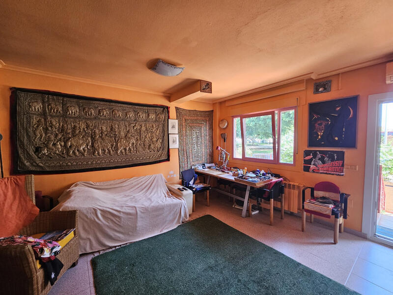 4 Schlafzimmer Stadthaus zu verkaufen